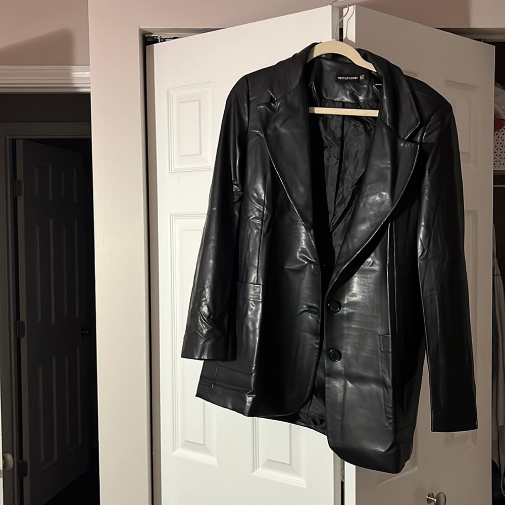 Black oversized faux leather blazer